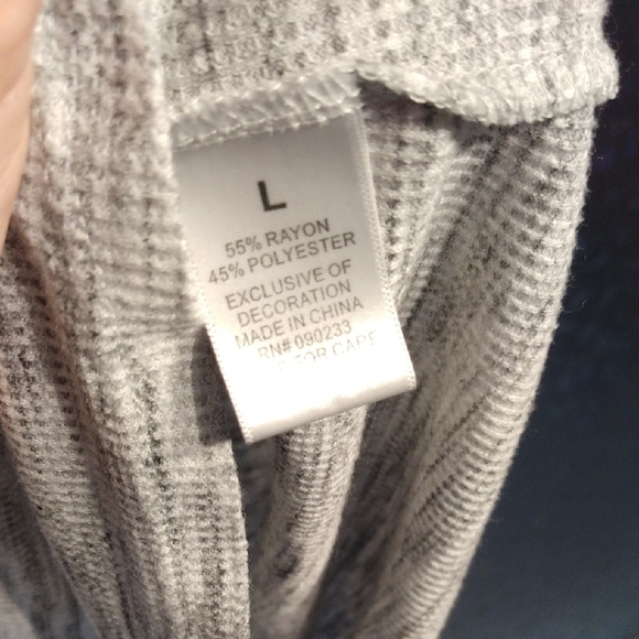 PacSun Light Gray Short Sleeve Tee - Picture 10 of 11